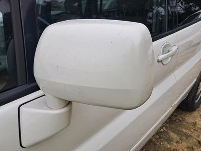 2005 Mitsubishi Endeavor Driver Left Side View Mirror Heated OEM Used 128-57307L - Image 1 of 4