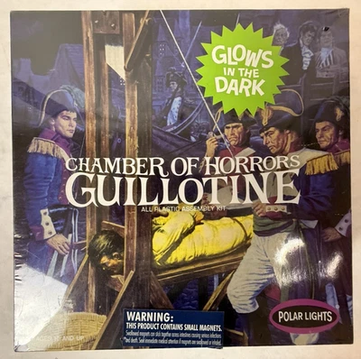 VINTAGE Polar Lights: Chamber Of Horrors GUILLOTINE "Glows-In-Dark" NIB, Sealed - Image 1 of 4