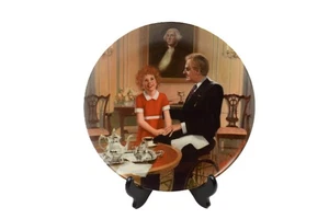 Edwin M. Knowles 1985 "Mañana" quinta edición serie Annie Collectors - Imagen 1 de 9