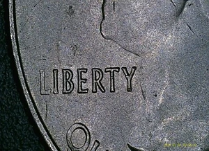 2019-P River of No Return Grease Strike Error Coin - Picture 1 of 3