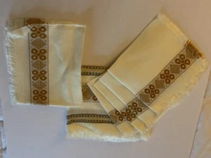 Neu Vintage Set 6 Teile Tischdecke Servietten & Läufer Elfenbein & Orange Gold - Bild 1 von 6