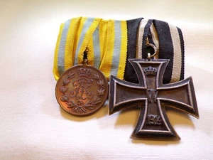✚ WW1 GERMAN 2 MEDAL CLASP IRON CROSS + SAXON BRONZE FRIEDRIC AUGUST MEDAL (3926 - Picture 1 of 10