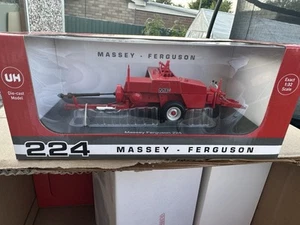 Universal Hobbies Massey Ferguson 224 baler - Picture 1 of 1