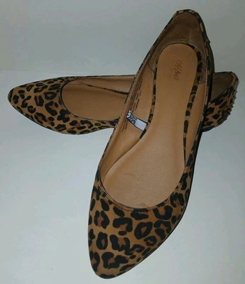 Mossimo Leopard Print Flats Pointy Gold Studs Heel Size 8.5 - Image 1 of 4