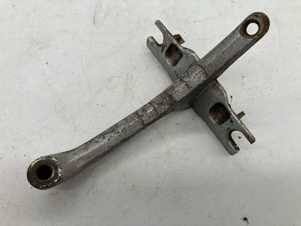 Soporte de espejo retrovisor 55-57 Chevrolet Bel Air 150 210 Del Ray USADO 4648652 Foto 1 de 4