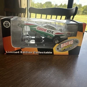 Action Racing Castrol GTX John Force 1997 Mustang Funny Car 1:64 - Picture 1 of 3