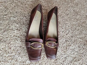 Circa Joan & David Brown Large Buckle Kitten Heels Loafers Shoes Womens Sz 9 - Picture 1 of 14