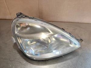 FEU PHARE AVANT GAUCHE MERCEDES CLASSE A W168 PHASE 2 170 CDI A1688201861 - Foto 1 di 6