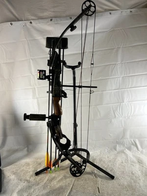 Mathews Solocam MQ-32 RH 29" 70lbs Camo Hunting Bow - Image 1 of 4