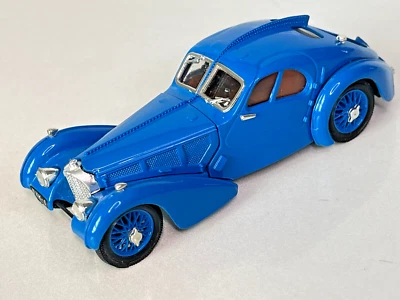 Rio 1:43 Scale 1938 Bugatti Type 57 SC - Image 1 of 4