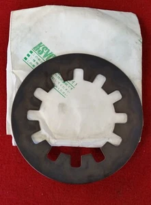 Yamaha POSSIBLE R1 98-03?? Clutch Spring Plate. Genuine Yamaha. New B23 - Picture 1 of 1