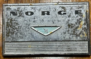 Vintage Norge Nameplate Badge Logo Refrigerator Fridge Prodoct of Borg-Warner - Picture 1 of 7