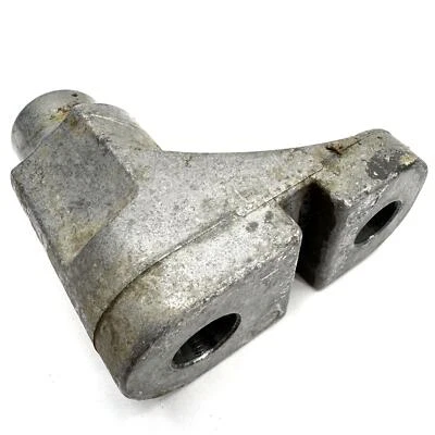 02-08 ARCTIC CAT T660 FIRECAT JAGUAR M ZR IDLER WHEEL MOUNTING BRACKET 2604-579 - Image 1 of 2