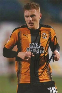 CAMBRIDGE UNITED: GEORGE MARIS SIGNED 6x4 ACTION PHOTO+COA - Picture 1 of 1