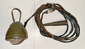 Clips de batería vintage verde militar foco de mano 12 V sin probar - Imagen 1 de 11