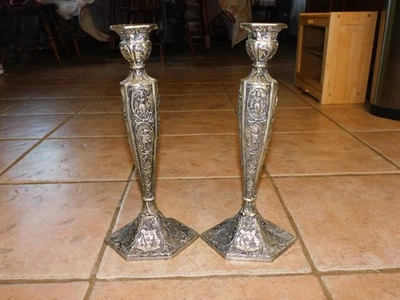 ANTIGUO CANDELABRO DE PLATA DE 12,5" ESCENA DE LA VIDA COLONIAL HOLANDESA Foto 1 de 4