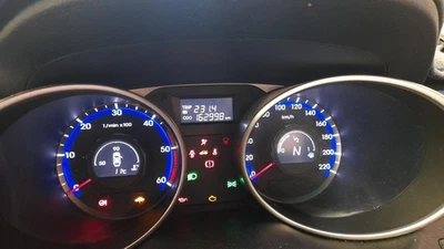HYUNDAI IX35 INSTRUMENT CLUSTER DIESEL, AUTO T/M, SE/TROPHY, LM, 01/13-01/16 - image 1 of 4