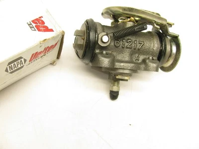 Cilindro de rueda de freno de tambor trasero derecho Napa 370012 para 1991-1993 Isuzu NPR Foto 1 de 4