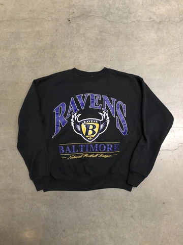 Vintage 90’s Baltimore Ravens NFL Logo Graphic Sweatshirt Men’s Medium Black Cover