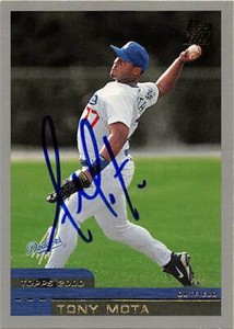 Tony Mota autographed baseball card (Los Angeles Dodgers) 2000 Topps Rookie #T77