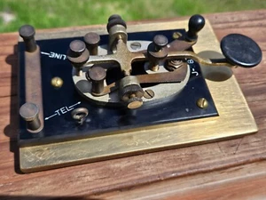 J38 morse code key U.S. Army Signal Corps. & Custom Brass Base - Zdjęcie 1 z 12
