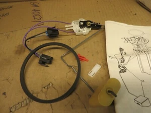 OEM # 89060638 GM General Motors DELCO # SK1057 OEM new FUEL LEVEL SENSOR KIT - Picture 1 of 4