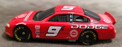 NASCAR #9 Bill Elliott Dodge Concesionarios 1/64 Foto 1 de 4
