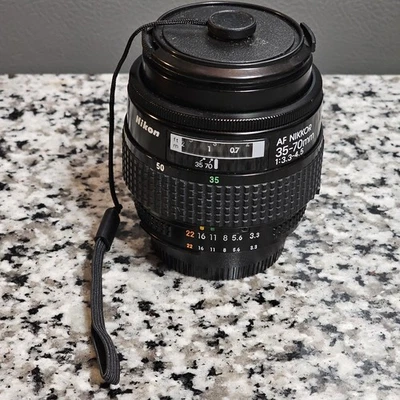 Nikon AF NIKKOR 35-70mm f 1:3.3-4.5 Standard Zoom Lens - Image 1 of 4