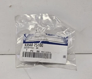 1994-2020 Genuine Hyundai Door Switch Assembly OEM 93560-25100 - Picture 1 of 5