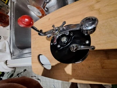 Carrete de pesca Penn Long Beach 60 vintage como nuevo Foto 1 de 4