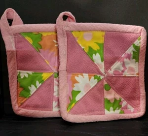 1960's Vintage Pot Holders. Flower Child Fabric. New Set Of 3 - Picture 1 of 5