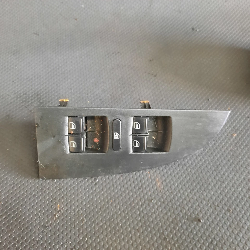 Interruptor de ventana delantera derecha Seat Leon Driver 2011 1P2867172A #9 Foto 1 de 3