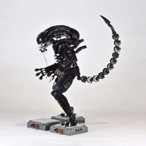 LuxeBlocks MOC DIY Xenomorph Alien Mech compatible building block set - Picture 1 of 6