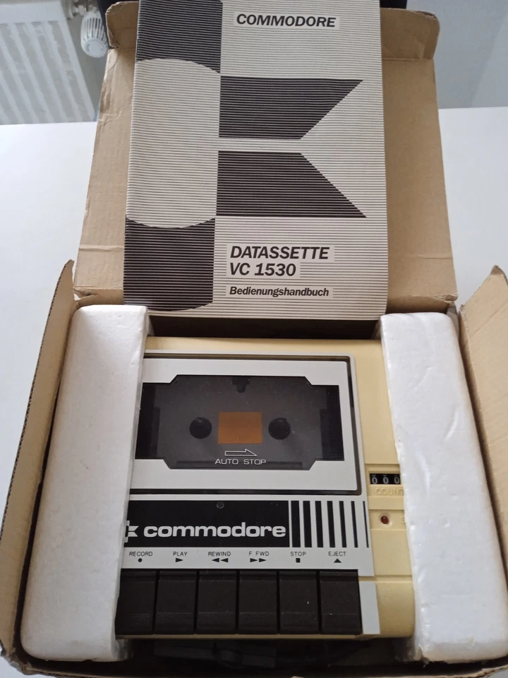 Commodore 64 Datasette mit OVP - Volle Funktion - C64 - Commodore  - Bild 1 von 3