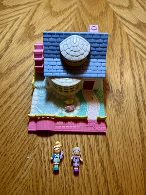 Polly Pocket Playset 1994 Bluebird Grandma’s Cottage Mill Cooking Near Complete - Image 1 of 4