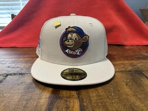 Capsule Chicago Cubs Clark The Bear Off White New Era Fitted Hat 73/4 Red UV - Picture 1 of 20
