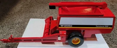 Versatile trans/axial 2000 pull type combine 1/16 - Image 1 of 4
