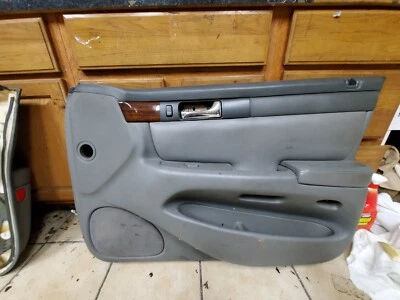 1999 2000 01 2002 03 2004 Cadillac Sevilla panel de puerta interior delantero derecho gris Foto 1 de 3