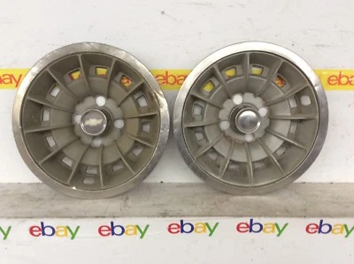 Chevrolet Chevy Monza 1975-1980 13" tapacubos de fábrica cubierta de rueda lote de 2 OEM gris  Foto 1 de 2