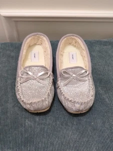 VGUC Old Navy Glitter Fur Faux Lined Moc - Silver - 2Y - Picture 1 of 9