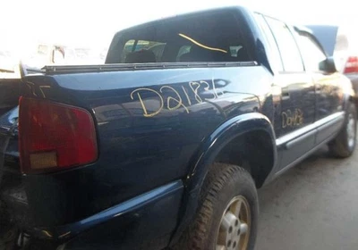 Luz de estacionamiento/esquina del conductor debajo de los faros se adapta a 98-05 Blazer S10/Jimmy S15 329565 Foto 1 de 4