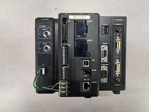 Keyence CV-X202FP System Controller with CA-DC30E light module - Picture 1 of 3