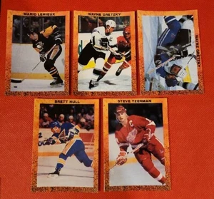 LOT DE 5 CARTES Wayne Gretzky, Mario LeMieux, Steve Yzerman & Brett Hull Orange - Photo 1 sur 8