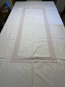 Red And White Cotton Embroidered Christmas/Yearound Tablecloth With 8 napkins - Picture 1 of 10