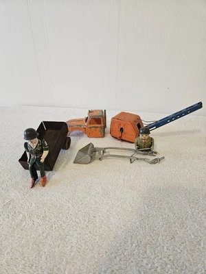 Lote de 6 piezas de chatarra de estaño y fundición a presión y acero prensado Foto 1 de 4