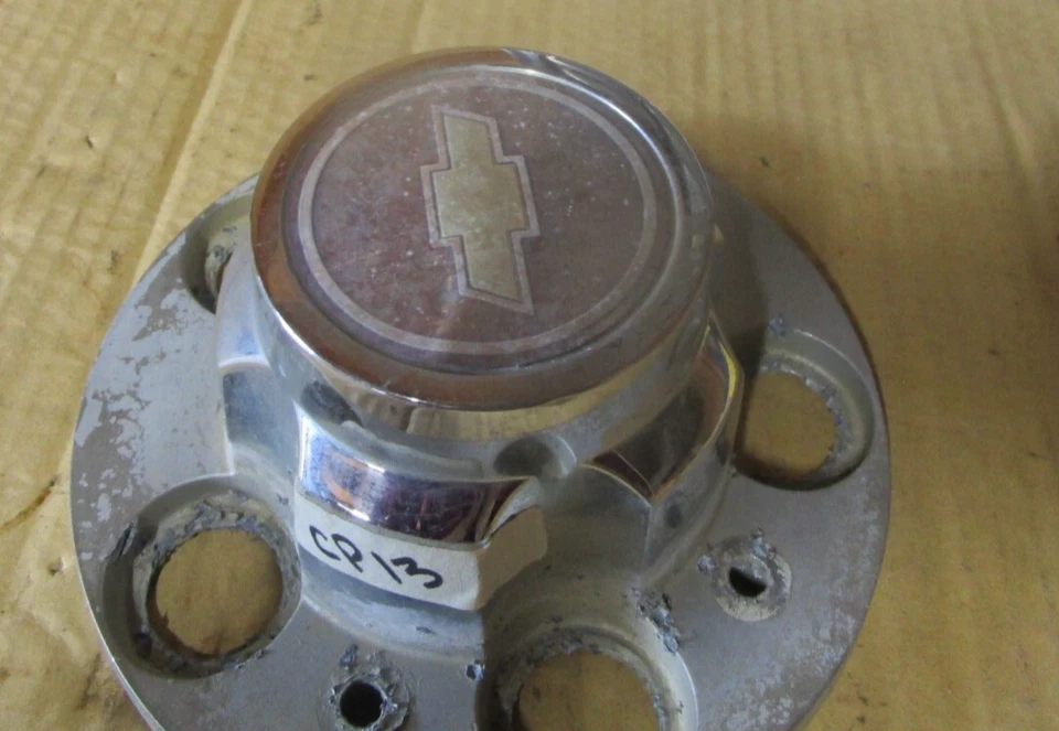 UNO OEM 73-87 Chevy C/K CUERPO CUADRADO 5 tapón central de rueda de rally GM C10 Foto 1 de 4