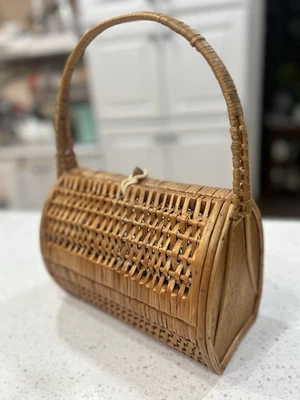 Cartera/caja de costura/cesta de picnic vintage con asa cesta de mimbre Foto 1 de 4