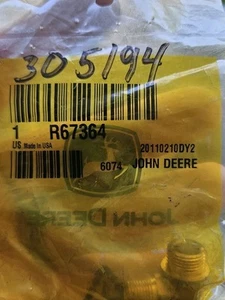 R67364 JOHN DEERE ELBOW FITTING OEM NOS JOHN DEERE R67364 FREE SHIPPING - Picture 1 of 5