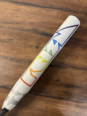 Bate de softbol lanzamiento rápido DeMarini Prism 33/23 (-10) 2025 Foto 1 de 4