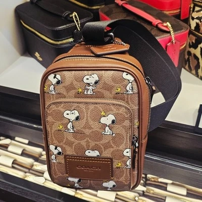 $378 NEW Coach X Peanuts Racer Sling Pack Crossbody Sig Bag Snoopy Peanuts CBK47 - Image 1 of 4